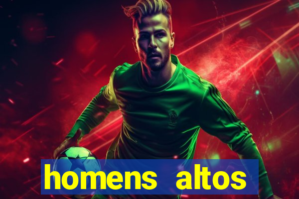 homens altos sarados pelados