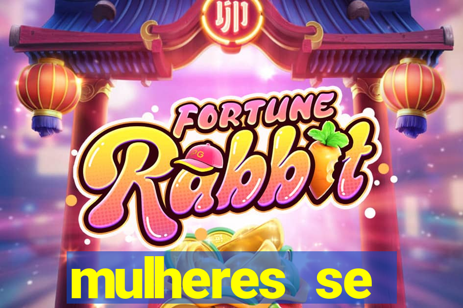 mulheres se exibindo ao vivo